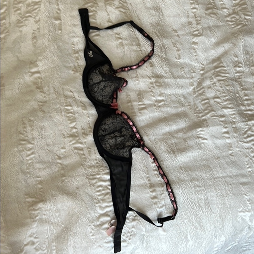 Lace underwire bra